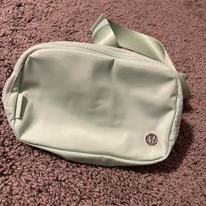 Lululemon Everywhere Belt Bag 1L Mint Moment